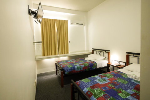 Perth City YHA - Holiday Find 26