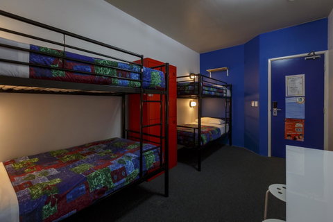Perth City YHA - Holiday Find 32