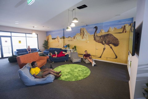 Perth City YHA - Holiday Find 16