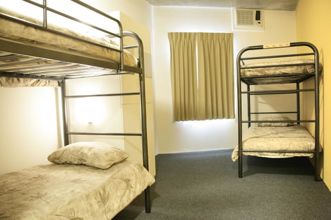 Perth City YHA - Holiday Find 19