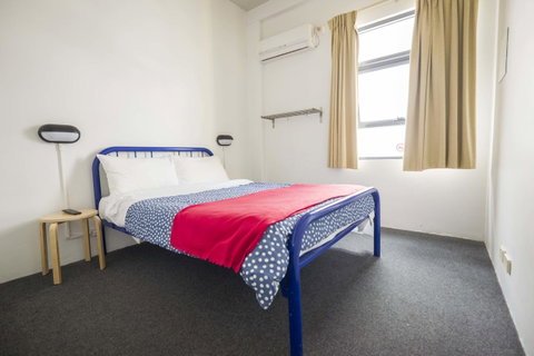 Perth City YHA - Holiday Find 8