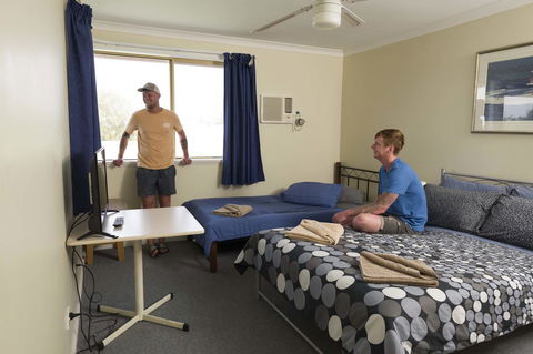 Lancelin Lodge - Holiday Find 32
