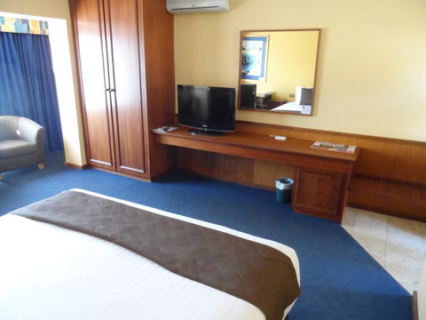 Clifton Motel & Grittleton Lodge - Holiday Find 22