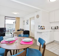 South Perth Executive Apartment - Holiday Find