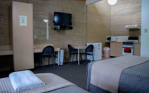 Hopetoun Motel & Chalet Village - Holiday Find 35