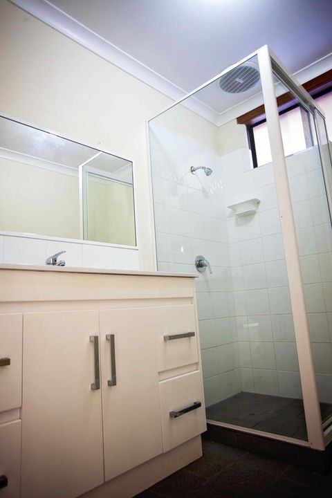 Hopetoun Motel & Chalet Village - Holiday Find 43