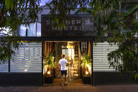 Spinners Hostel - Holiday Find 0