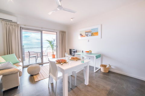 Onslow Beach Resort - Holiday Find 3