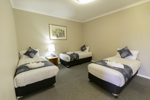 Esplanade Hotel Busselton - Holiday Find 2