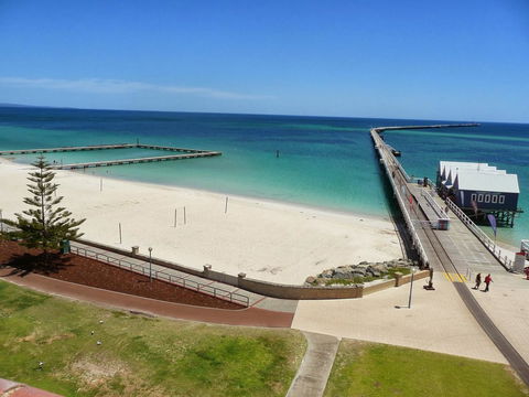 Esplanade Hotel Busselton - Holiday Find 8