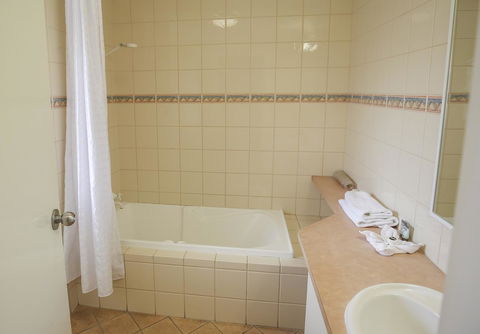 Esplanade Hotel Busselton - Holiday Find 37