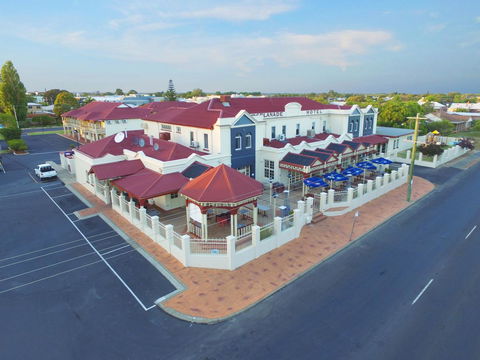 Esplanade Hotel Busselton - Holiday Find 13