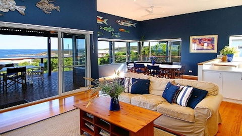 Tru Blu - Enjoy Sweeping 180 Degree Views Of Gracetown In This Modern Family Beach House - Holiday Find 1
