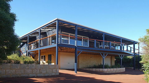 Tru Blu - Enjoy Sweeping 180 Degree Views Of Gracetown In This Modern Family Beach House - Holiday Find 0