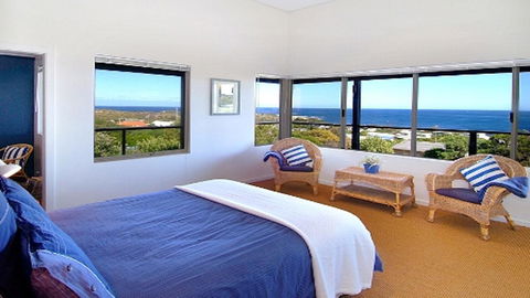 Tru Blu - Enjoy Sweeping 180 Degree Views Of Gracetown In This Modern Family Beach House - Holiday Find 3
