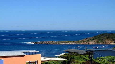 Tru Blu - Enjoy Sweeping 180 Degree Views Of Gracetown In This Modern Family Beach House - Holiday Find 10