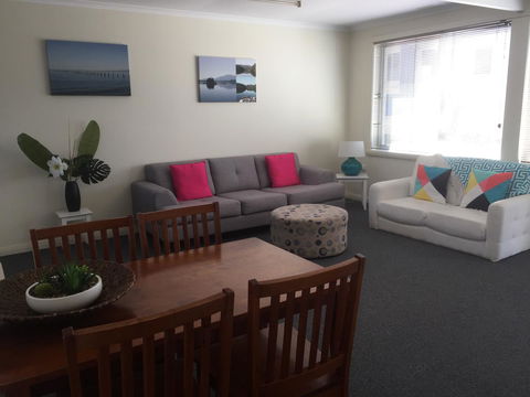 Old Pier Apartments - Holiday Find 2