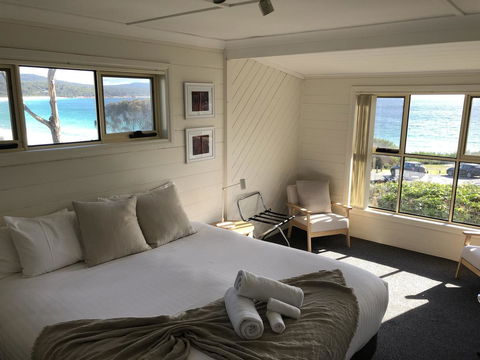 BINALONG BEACH COTTAGE Beachfront At Bay Of Fires Next To Restaurant - Holiday Find 4