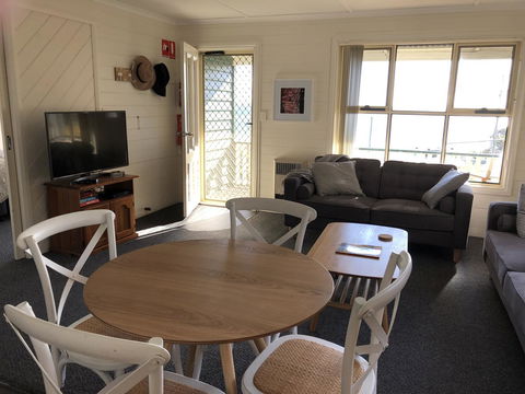 BINALONG BEACH COTTAGE Beachfront At Bay Of Fires Next To Restaurant - Holiday Find 5