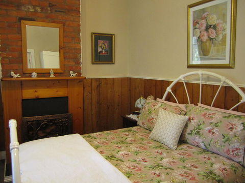 Arendon Cottage - Holiday Find 1