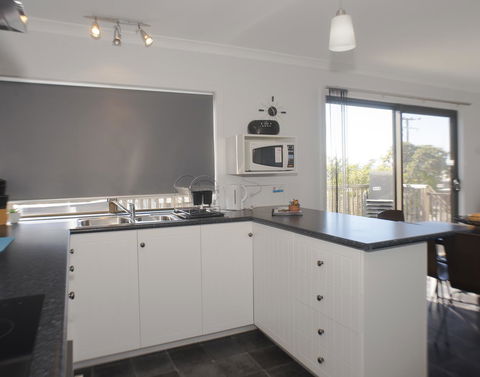 Bircoo Cottage Beach And Golf Getaway - Holiday Find 4