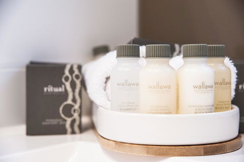 Sandy Bay Waterfront Home - Holiday Find 32