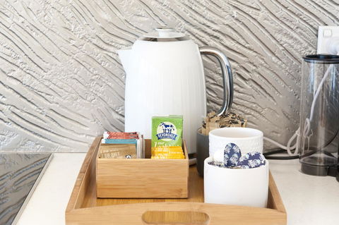 Sandy Bay Waterfront Home - Holiday Find 16