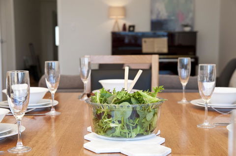 Sandy Bay Waterfront Home - Holiday Find 18