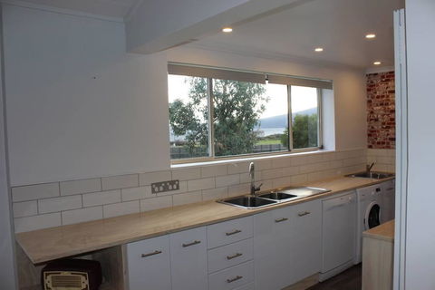 Boomers Retreat, Alonnah, Bruny Island - Holiday Find 5