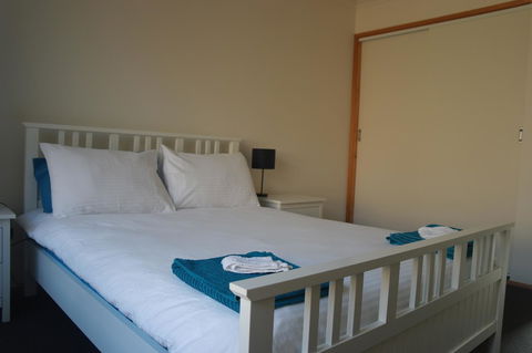 Modern 2 Bedroom Appartment - Holiday Find 6