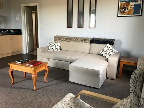 Beachend Bicheno - Holiday Find 4