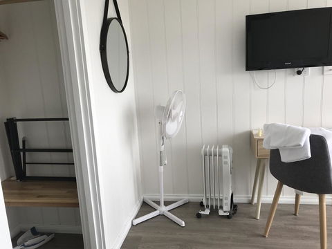 Beachend Bicheno - Holiday Find 11