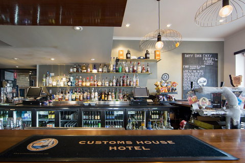Customs House Hotel - Holiday Find 33