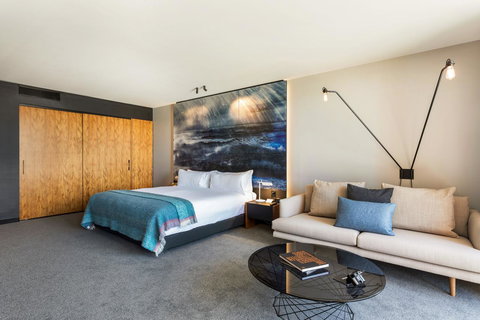 MACq 01 Hotel - Holiday Find 37