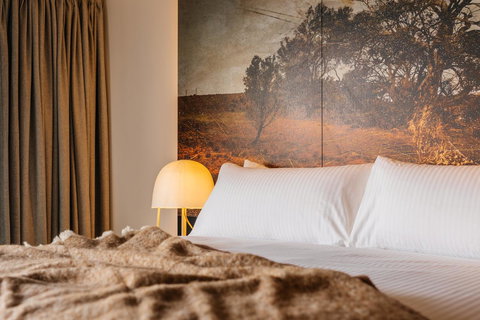 MACq 01 Hotel - Holiday Find 22