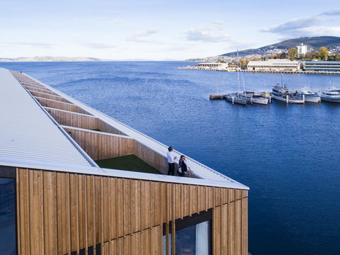 MACq 01 Hotel - Holiday Find 0