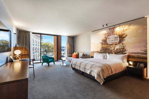 MACq 01 Hotel - Holiday Find 4