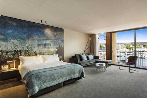 MACq 01 Hotel - Holiday Find 35