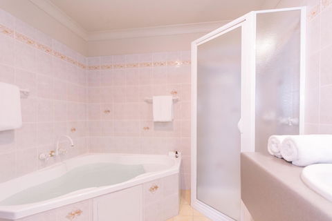 Hadley\'s Orient Hotel - Holiday Find 40