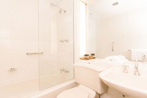 Hadley\'s Orient Hotel - Holiday Find 39