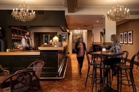 Hadley\'s Orient Hotel - Holiday Find 15