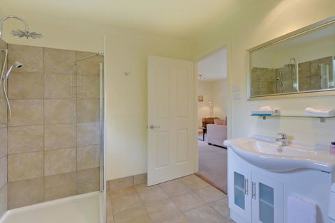 Aloft Boutique Accommodation - Holiday Find 3