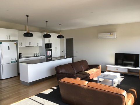 Couples Getaway On Bruny Island - Holiday Find 17