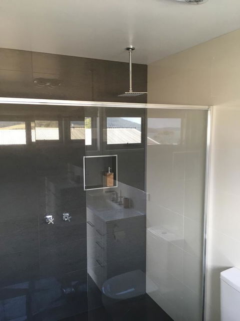 Couples Getaway On Bruny Island - Holiday Find 24