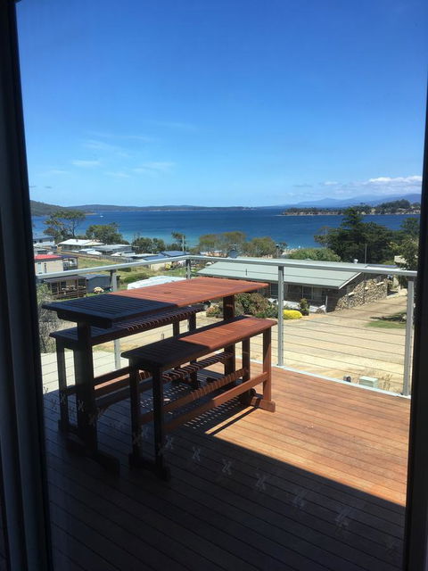 Couples Getaway On Bruny Island - Holiday Find 9