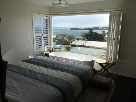 Couples Getaway On Bruny Island - Holiday Find 5