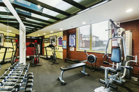 The Old Woolstore Apartment Hotel - Holiday Find 6