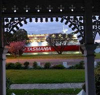 Riverbank villa - 4 bedroom house villa - Holiday Find