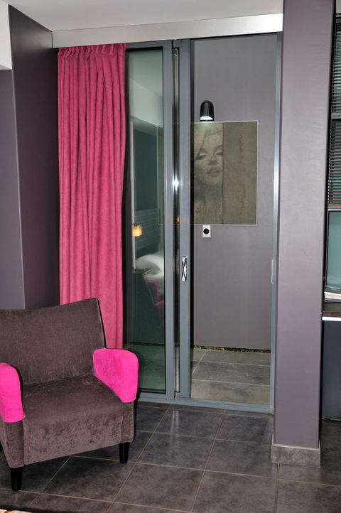 Zero Davey Boutique Apartment Hotel - Holiday Find 35