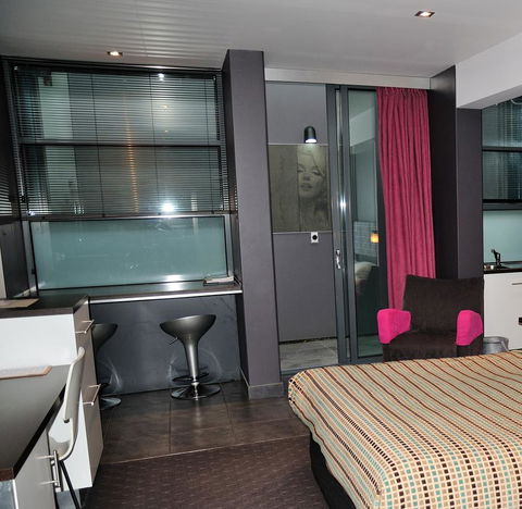 Zero Davey Boutique Apartment Hotel - Holiday Find 9